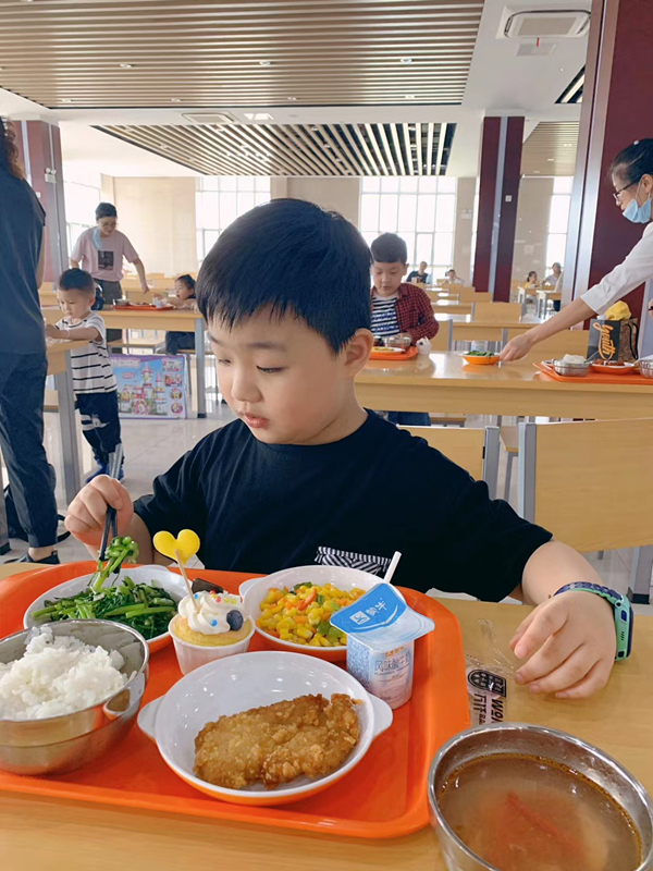 202005261359361590472776344996.jpg 亲子午餐_副本.jpg