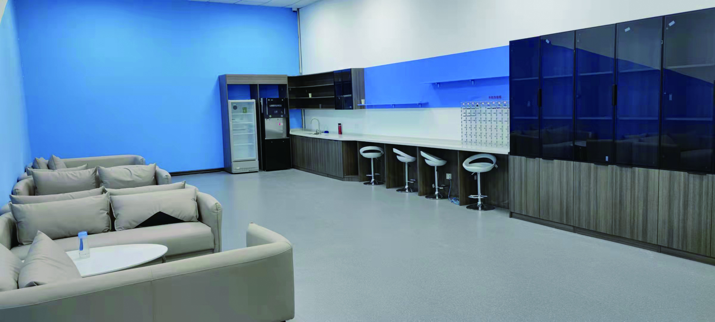 202111271202131637985733906364.jpg 7.中复新水源改善工作环境.jpg