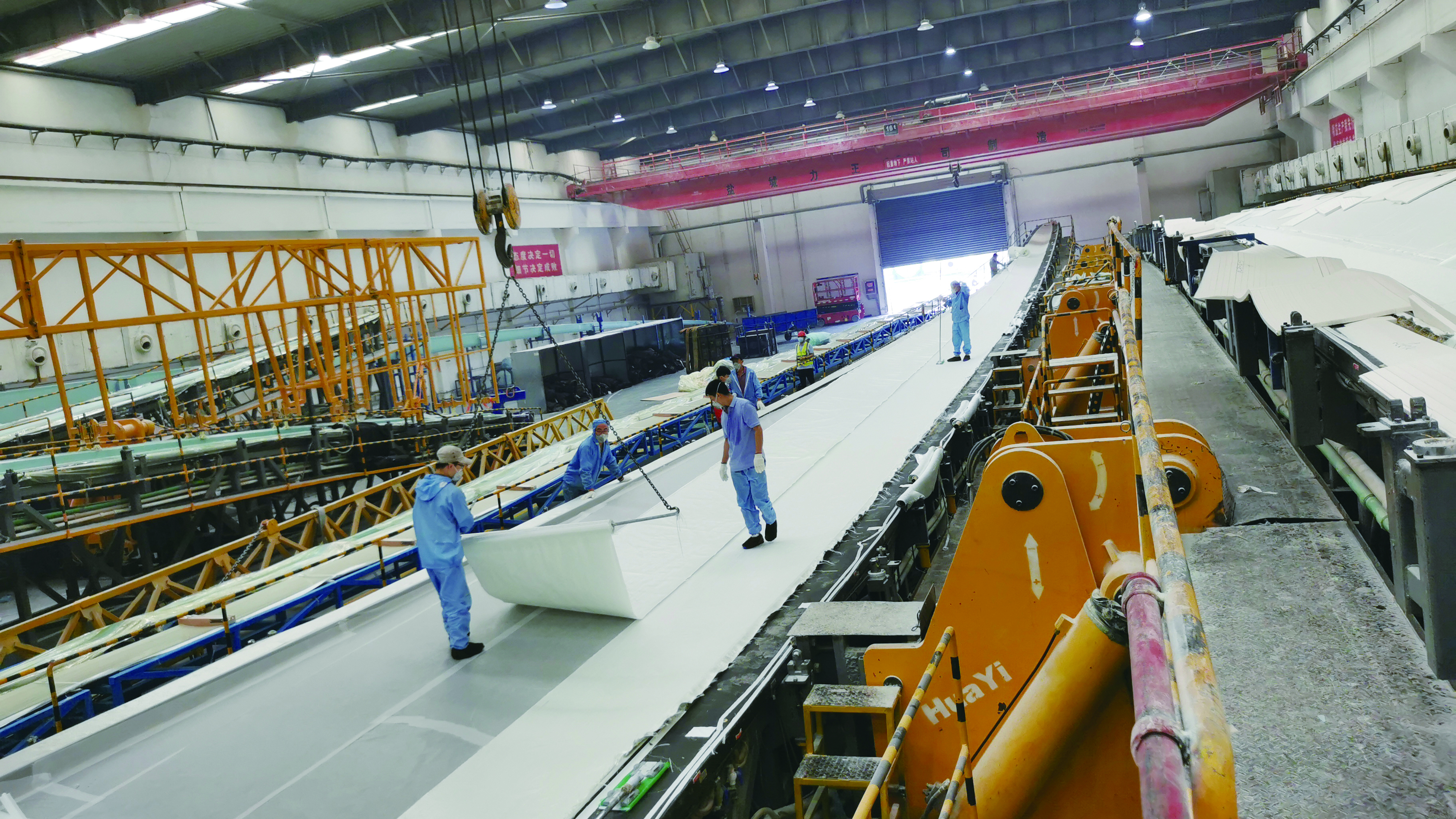 202111271202261637985746156800.jpg 9.技能竞赛项目之叶片铺层作业.jpg